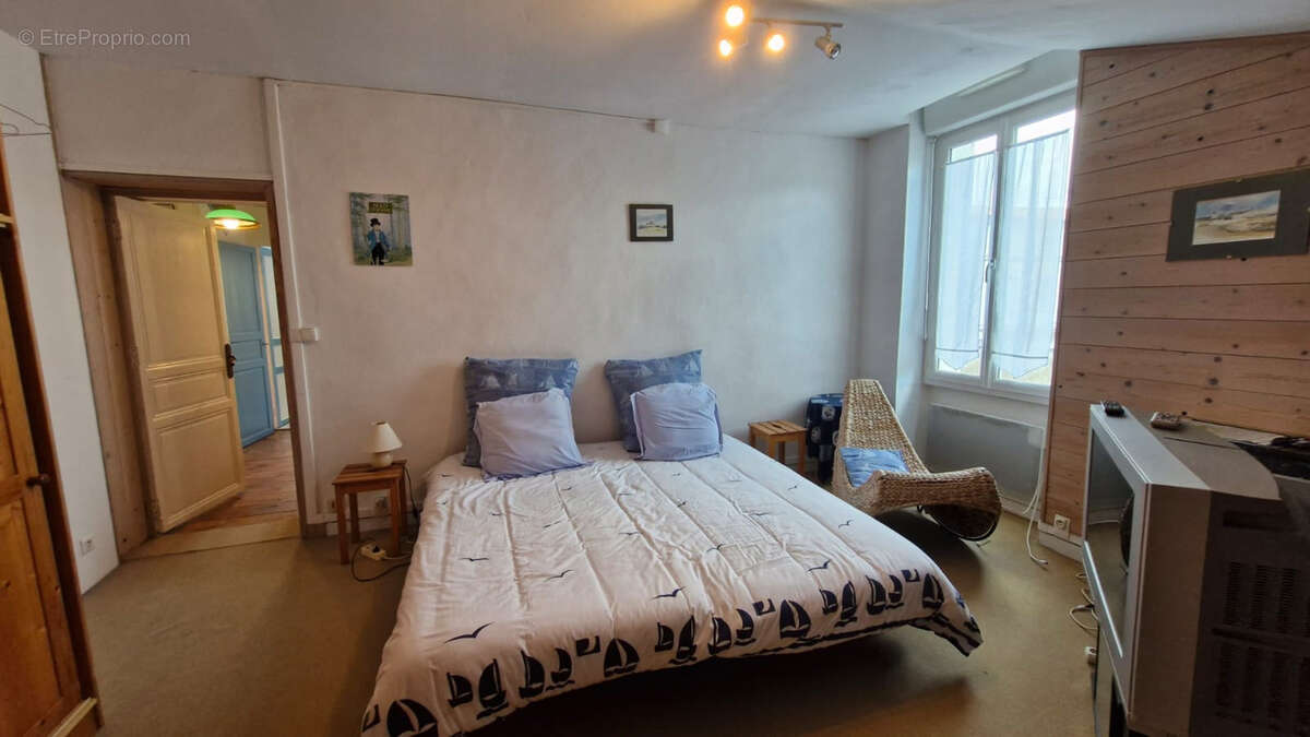 Maison à MORTAGNE-SUR-GIRONDE