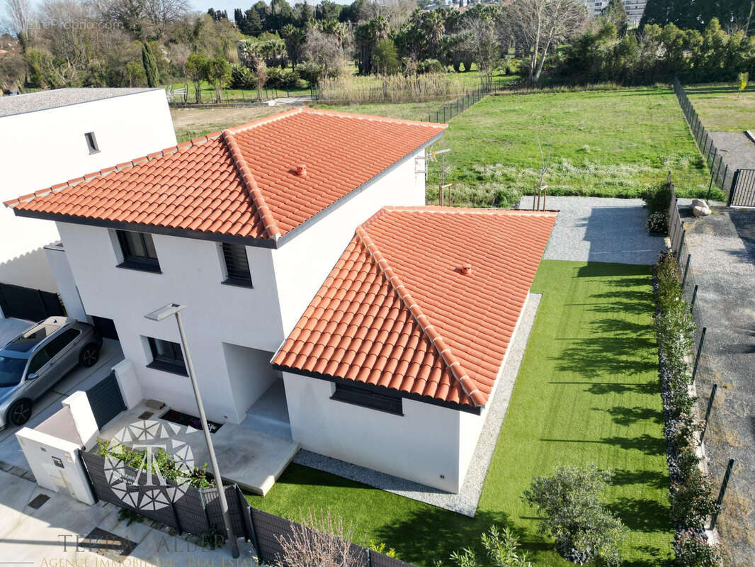 Maison à SAINT-CYPRIEN