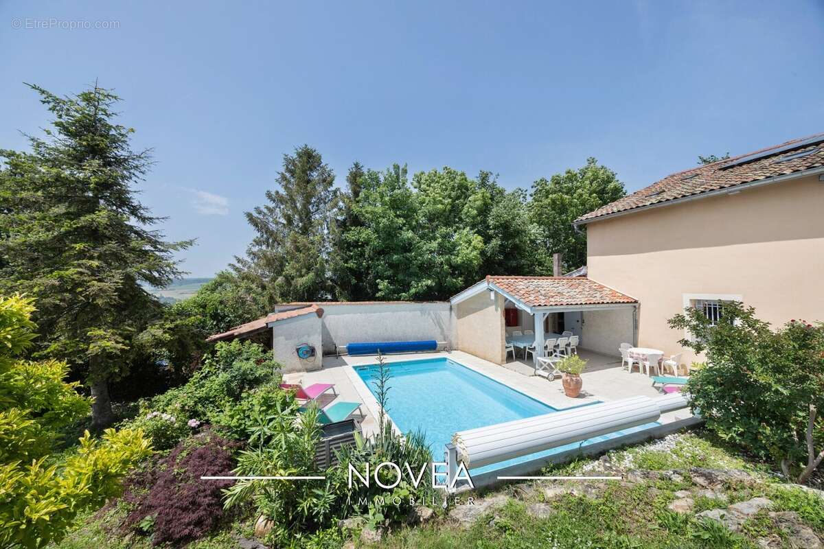 Maison à REVEL-TOURDAN