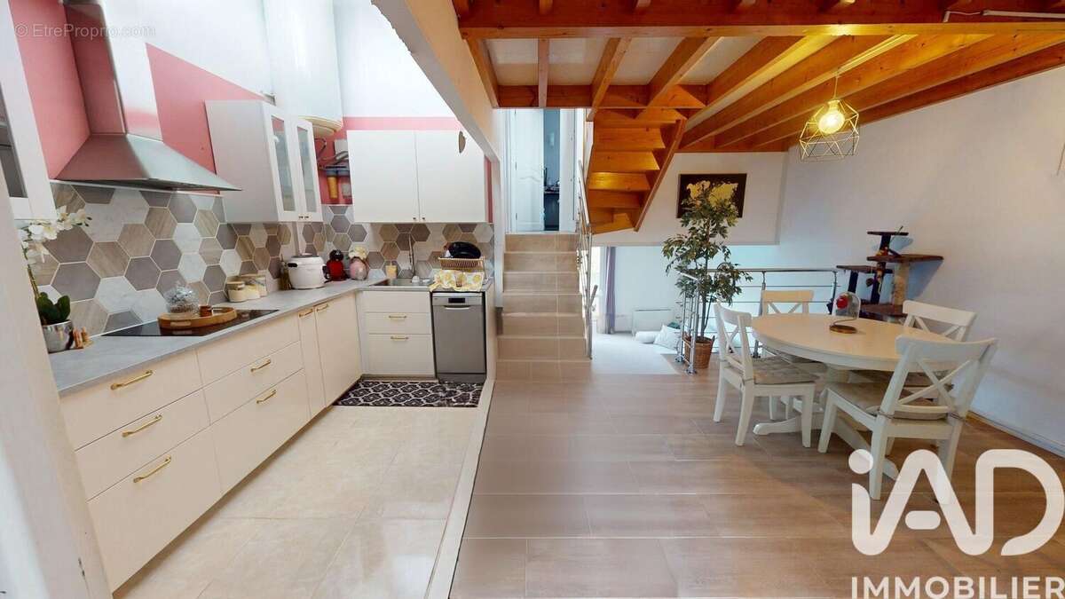 Photo 9 - Appartement à SAVIGNY-LE-TEMPLE