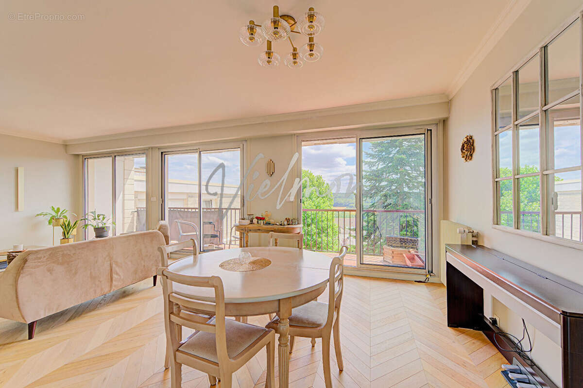 Appartement à CHAMBOURCY