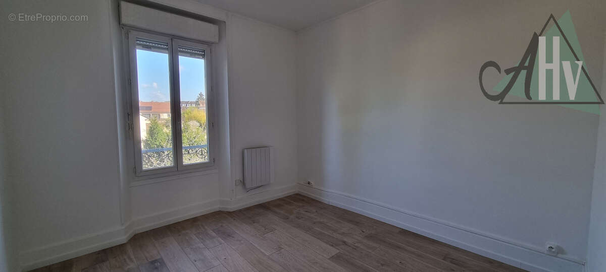 Appartement de type F3 - 65 m2 - Provins - photo 4