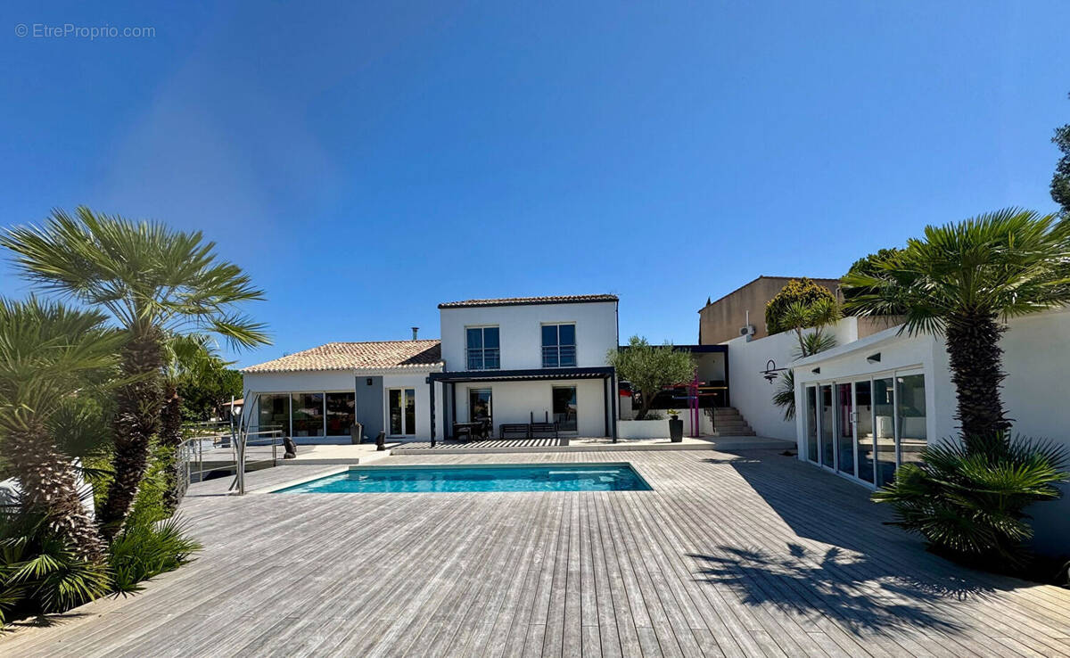 Maison à SAUSSET-LES-PINS