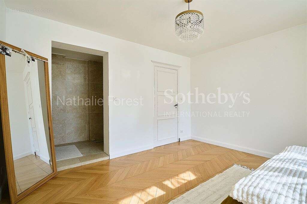 Maison familiale semi-mitoyenne – env 230 m² – 5 chambres - photo 7