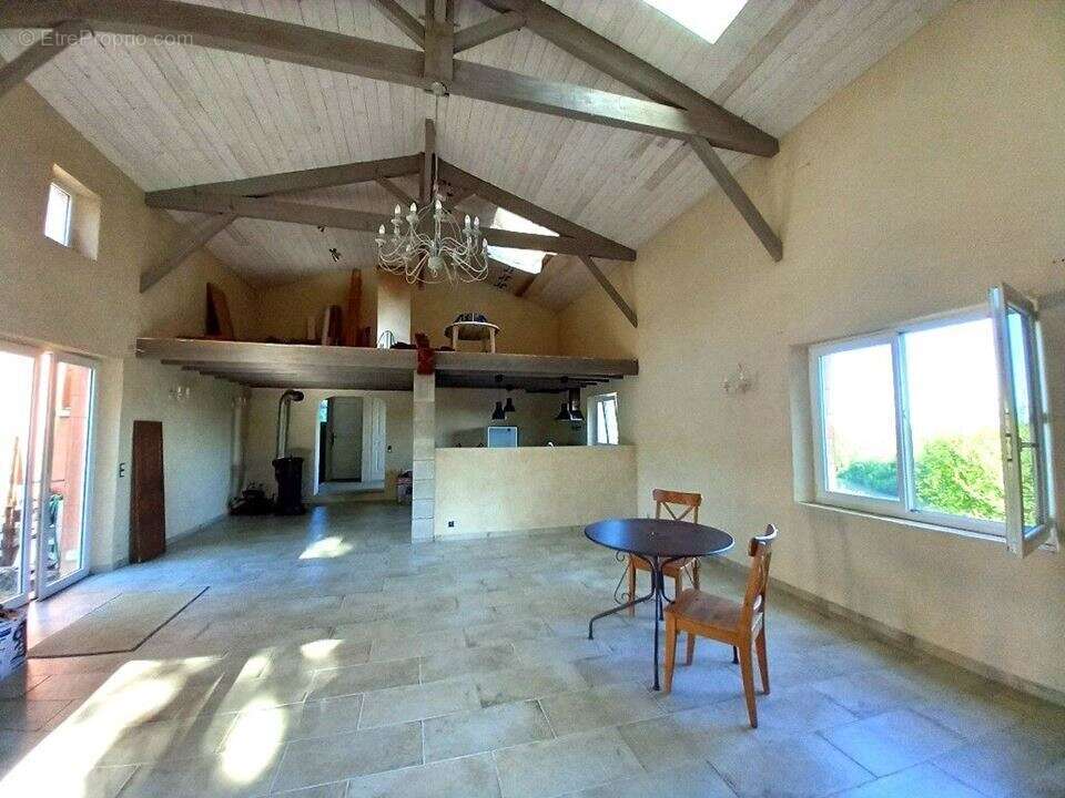 Maison 145 m² à Seissan  - photo 5