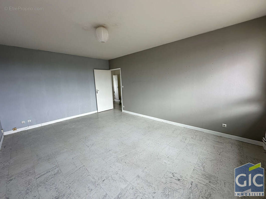 Appartement à HEROUVILLE-SAINT-CLAIR