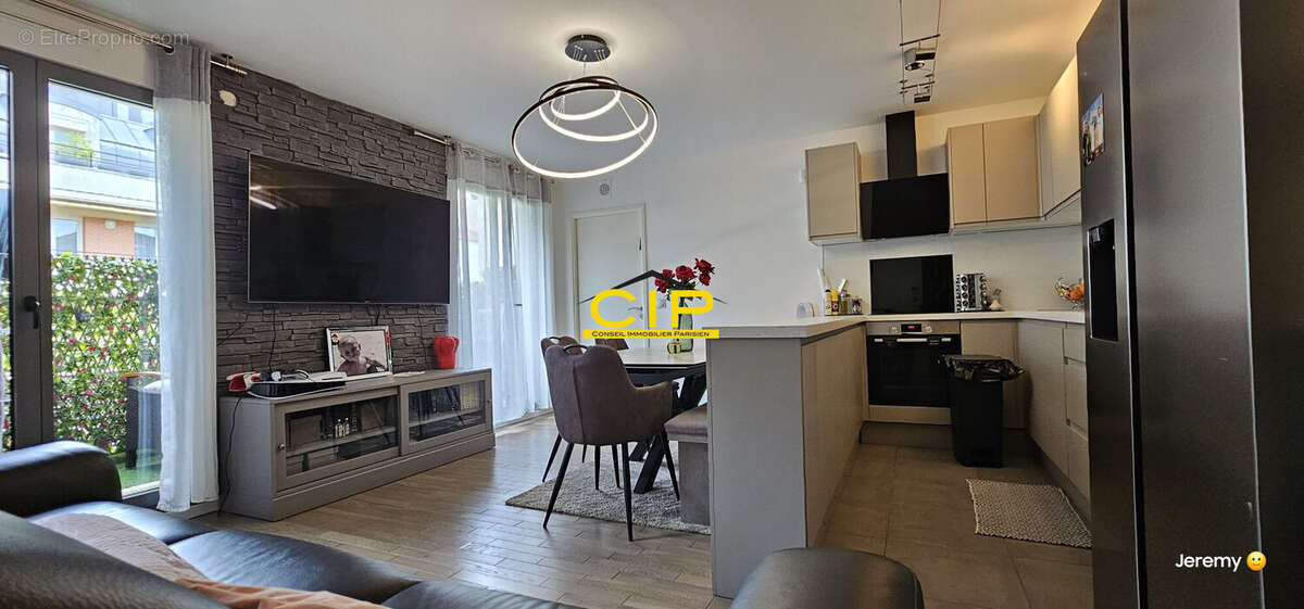 Appartement 76 m² à Charenton-Le-Pont  - photo 4
