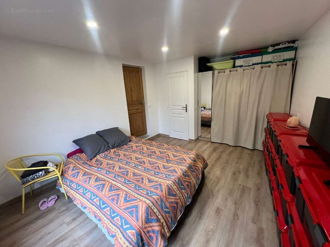 Maison à SAINT-CHERON