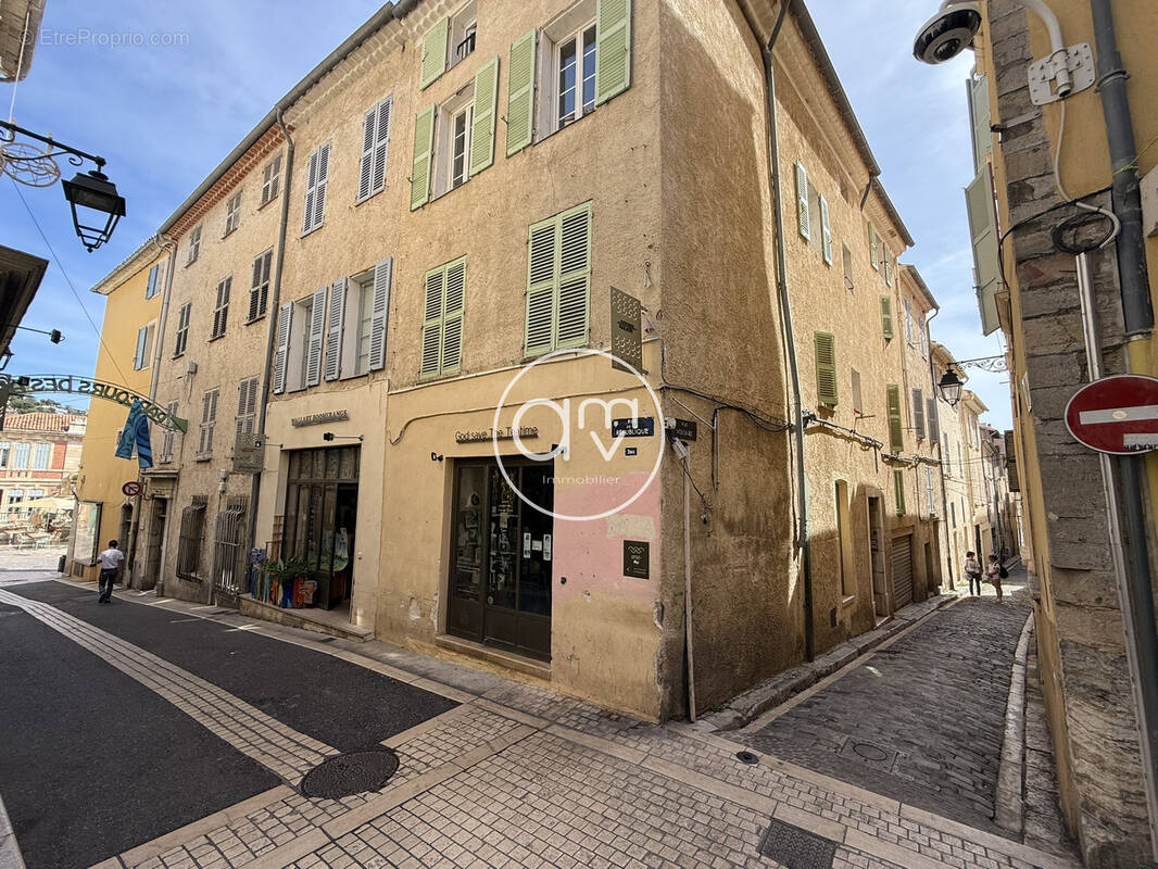Appartement à HYERES