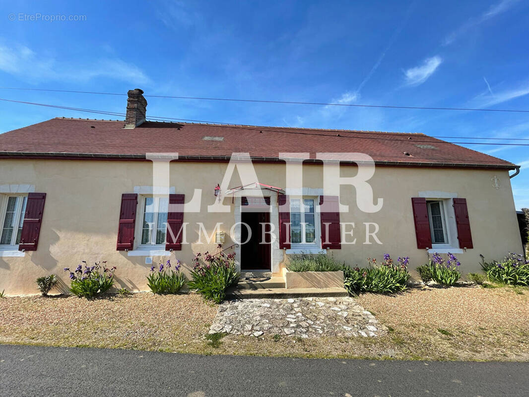 Maison à LE MELE-SUR-SARTHE