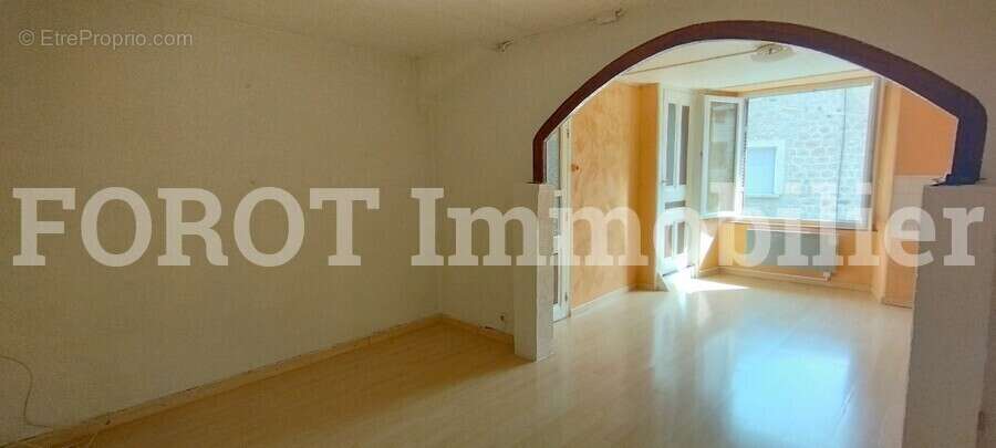 Maison à LACHAPELLE-SOUS-CHANEAC