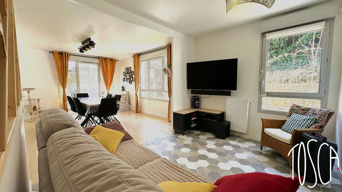 Appartement à THIAIS