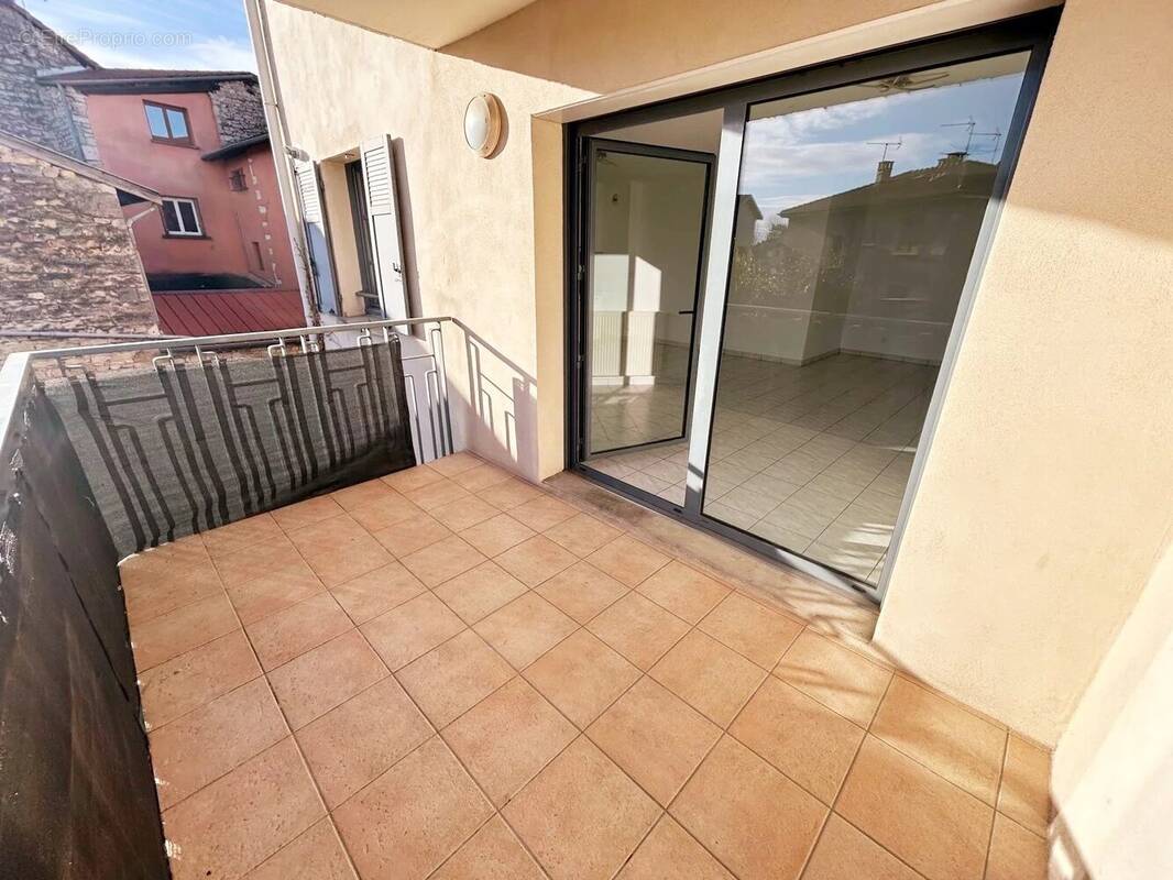 Appartement à ANSE