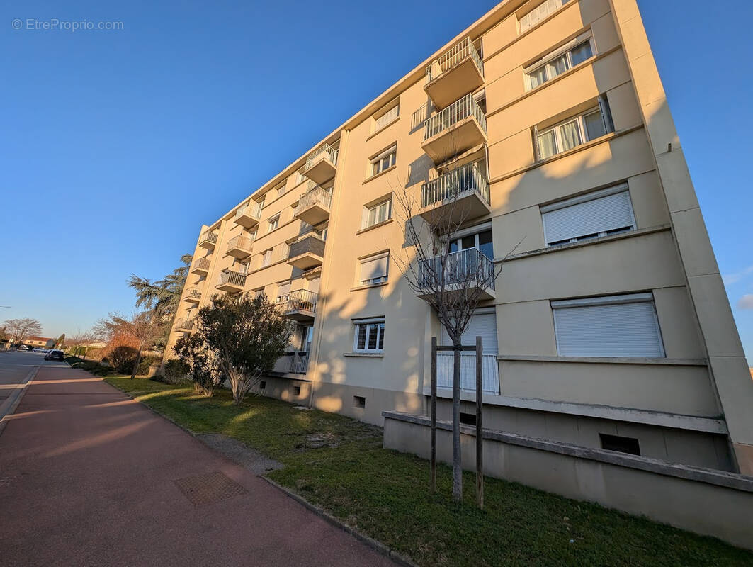 Appartement à GUILHERAND-GRANGES