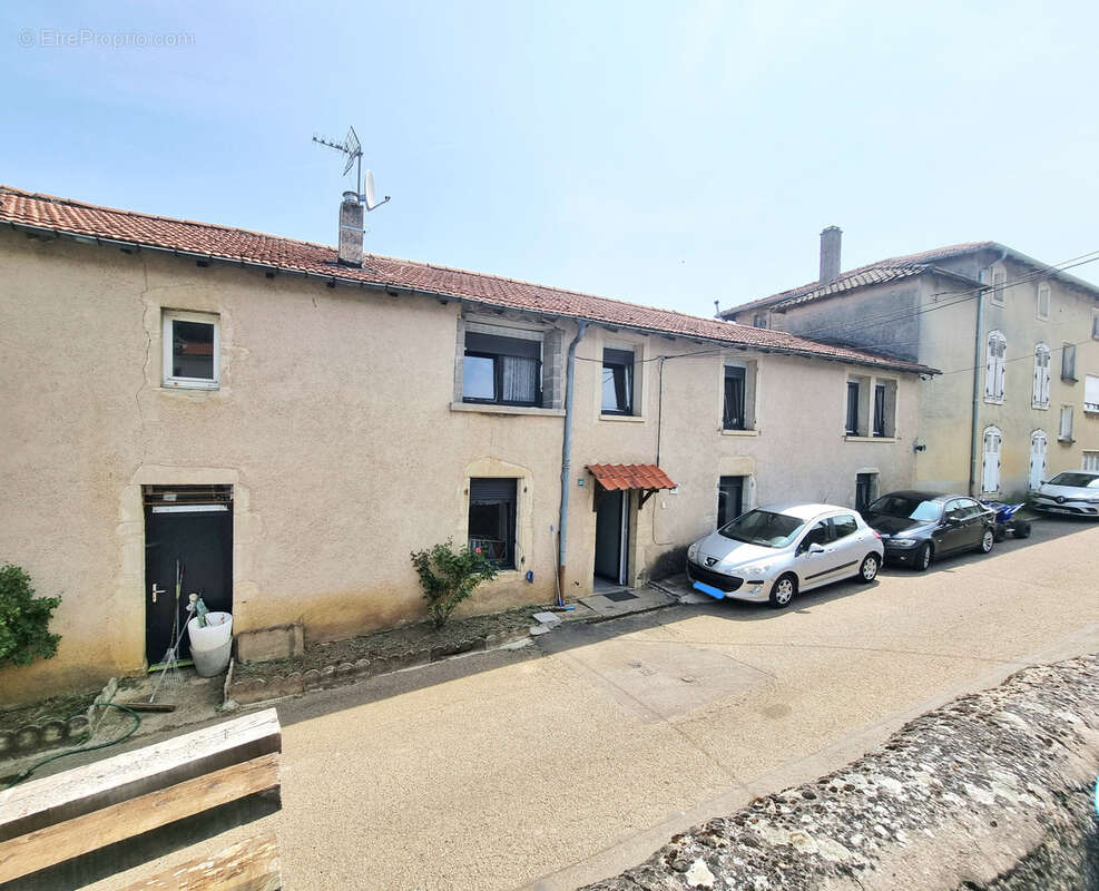 Maison à JUVILLE