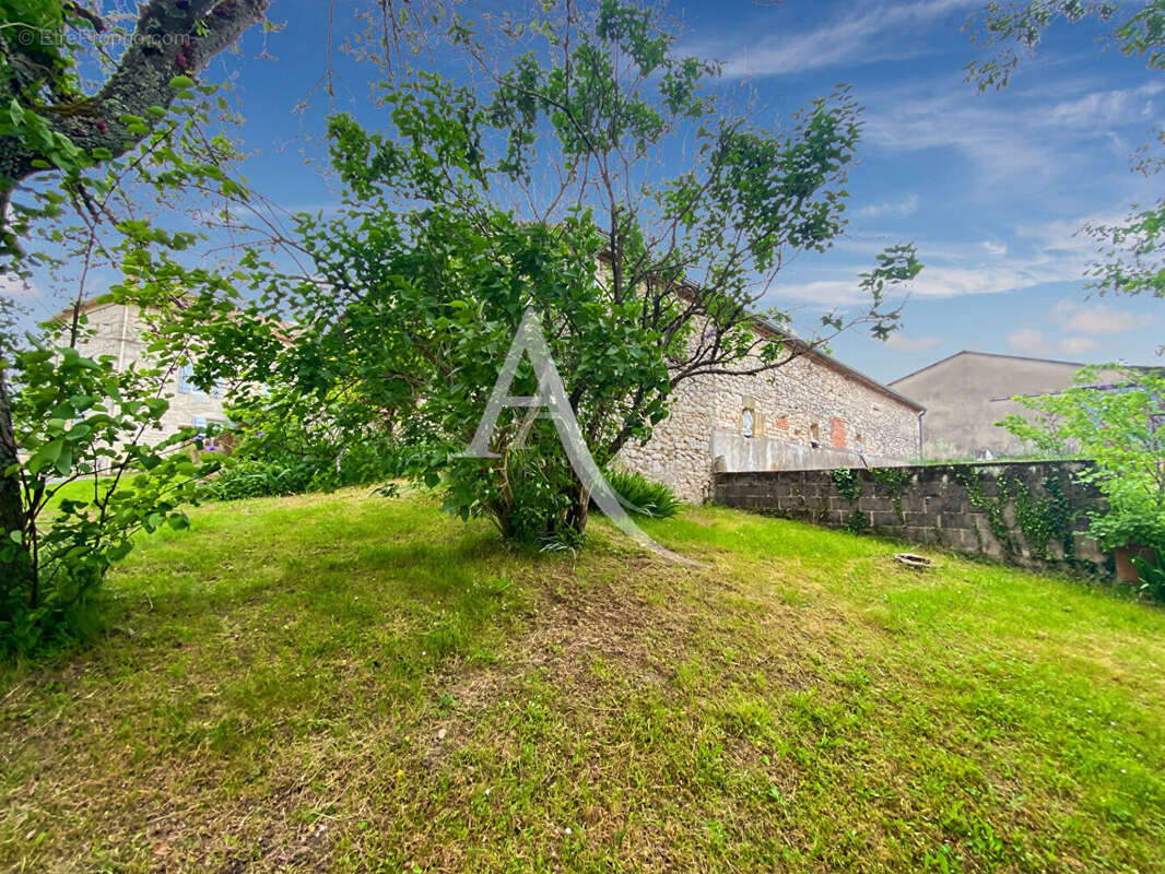 Maison à MASQUIERES