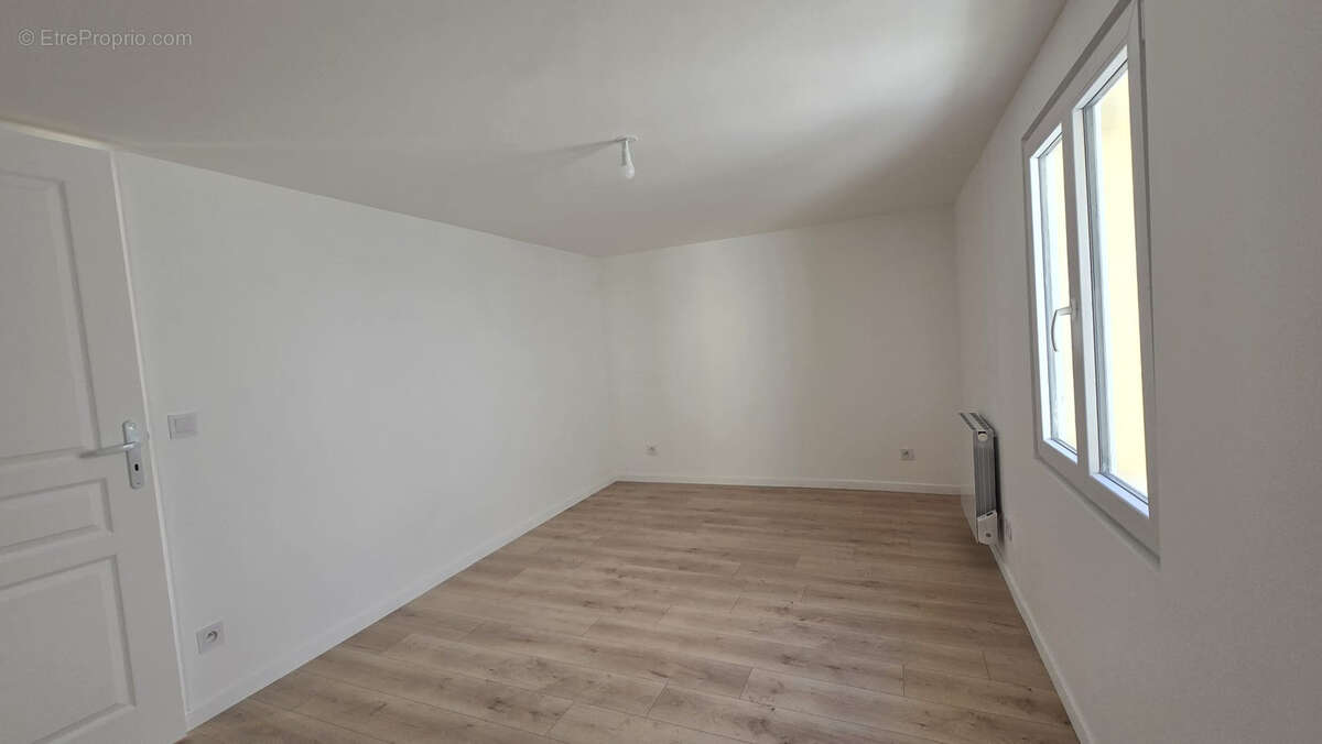 Maison a renovee situe au plessis-bouchard - photo 5
