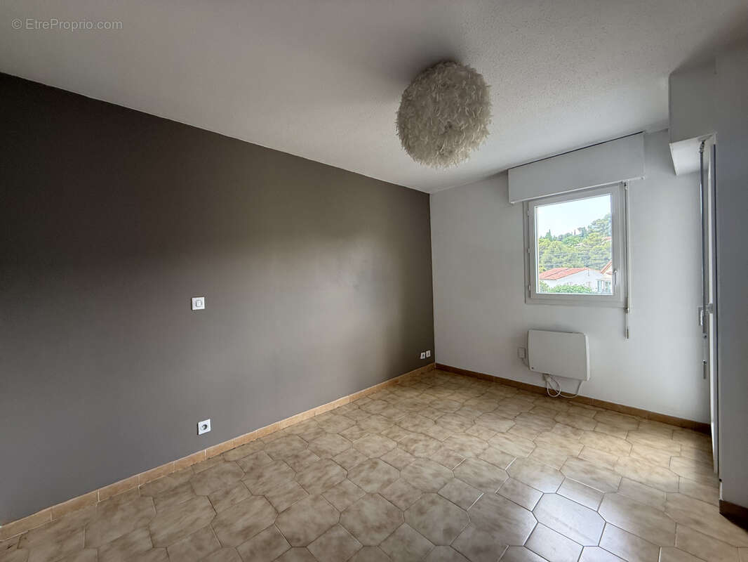 Appartement t3 proche jardins de la fontaine - photo 9