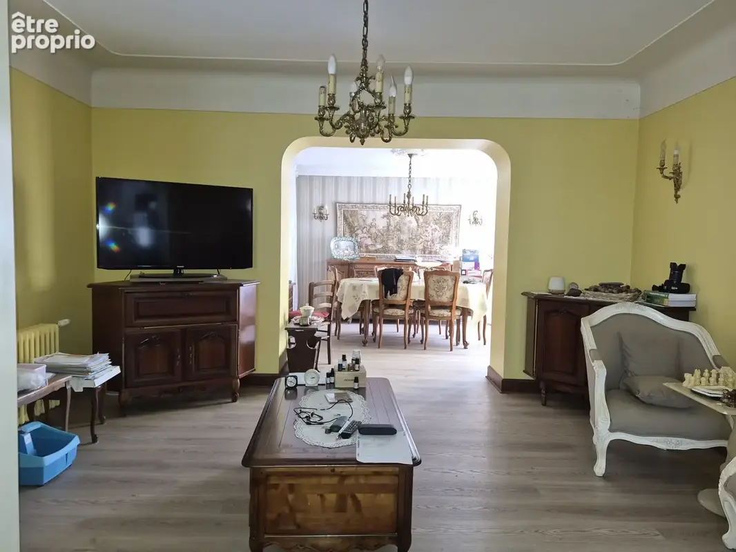NAINTRÉ   Ensemble immobilier avec deux maisons, dépendances et accès au Clain - photo 3