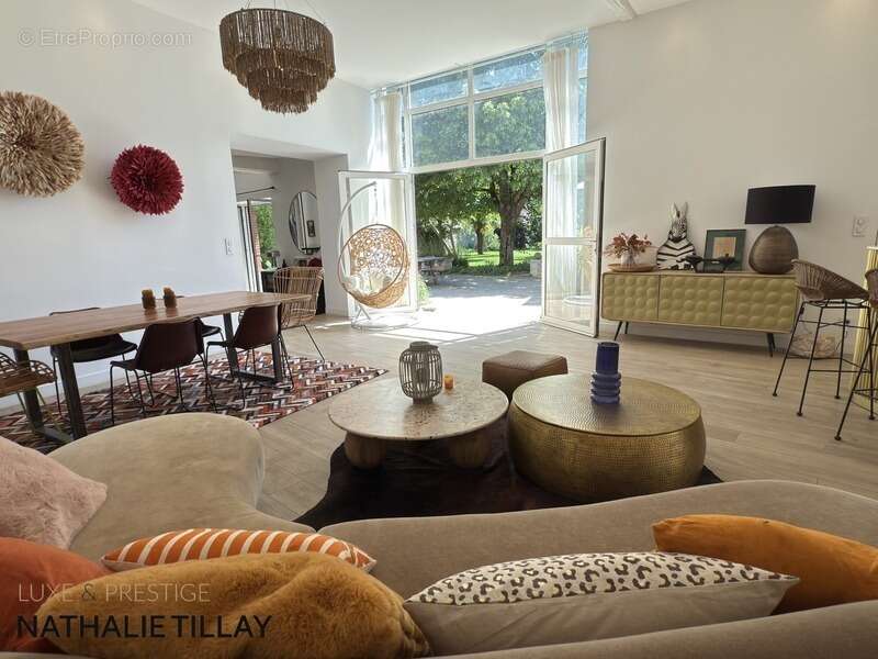 Maison à LA CHAPELLE-SAINT-MESMIN