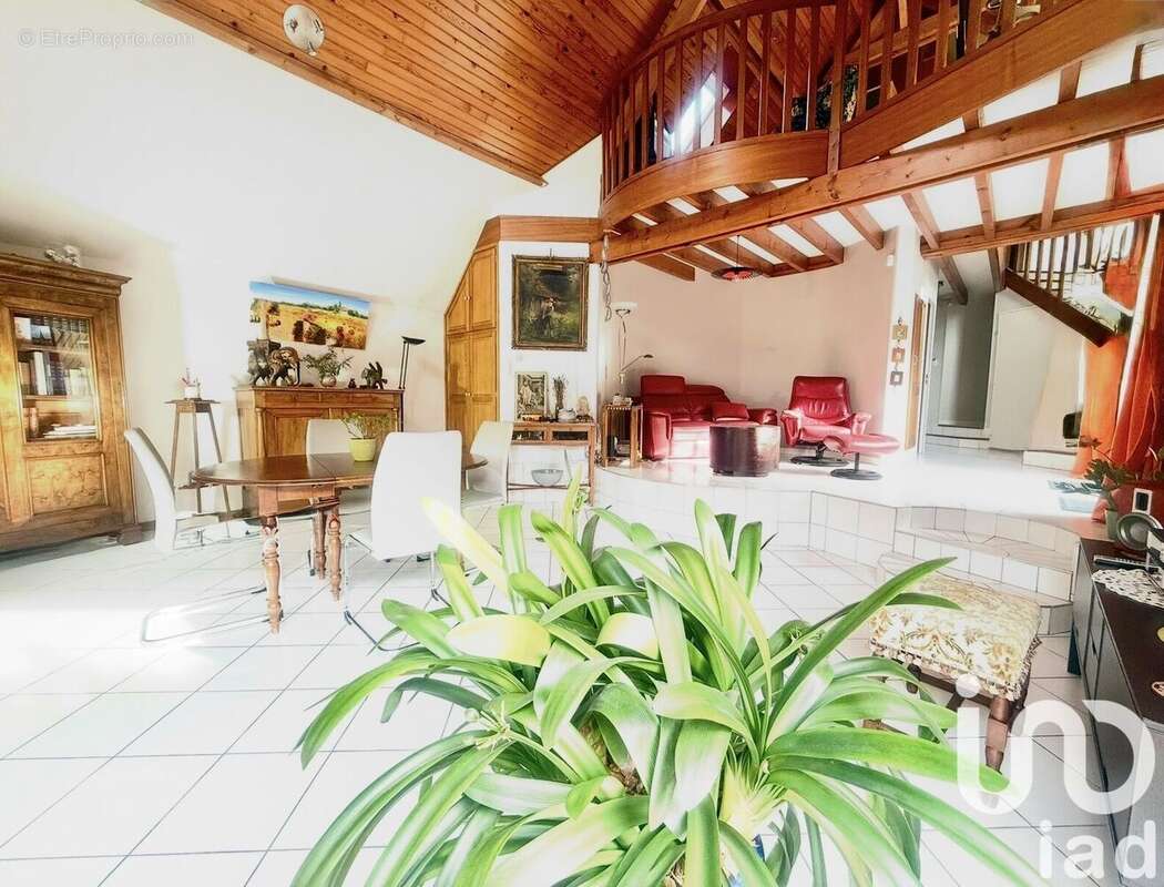 Photo 3 - Maison à SUCY-EN-BRIE