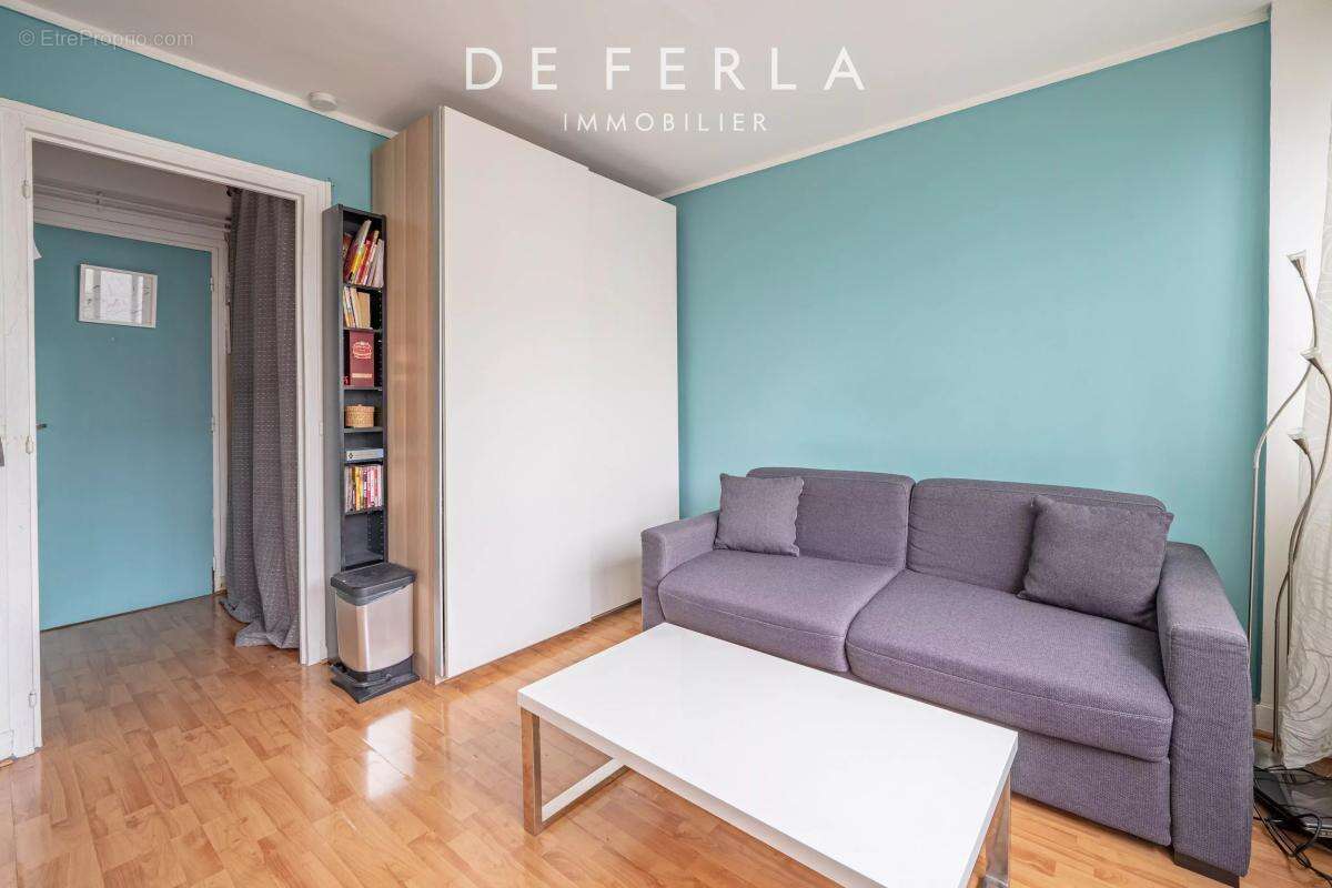 Appartement à PARIS-14E