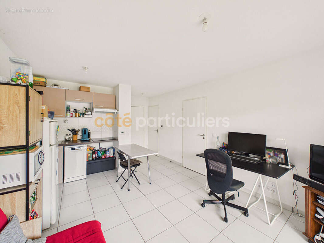 Appartement à PAREMPUYRE