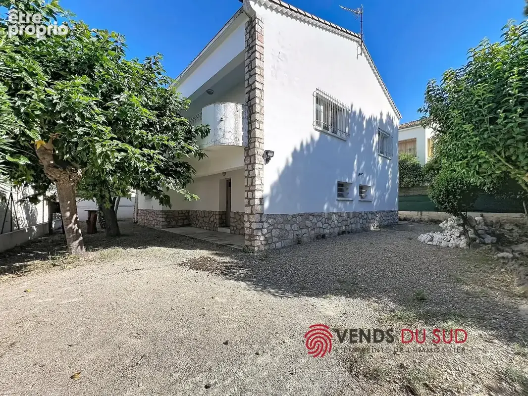BEZIERS - CLINIQUES - IUT - Maison de ville à personnaliser avec jardin, grand garage - photo 3