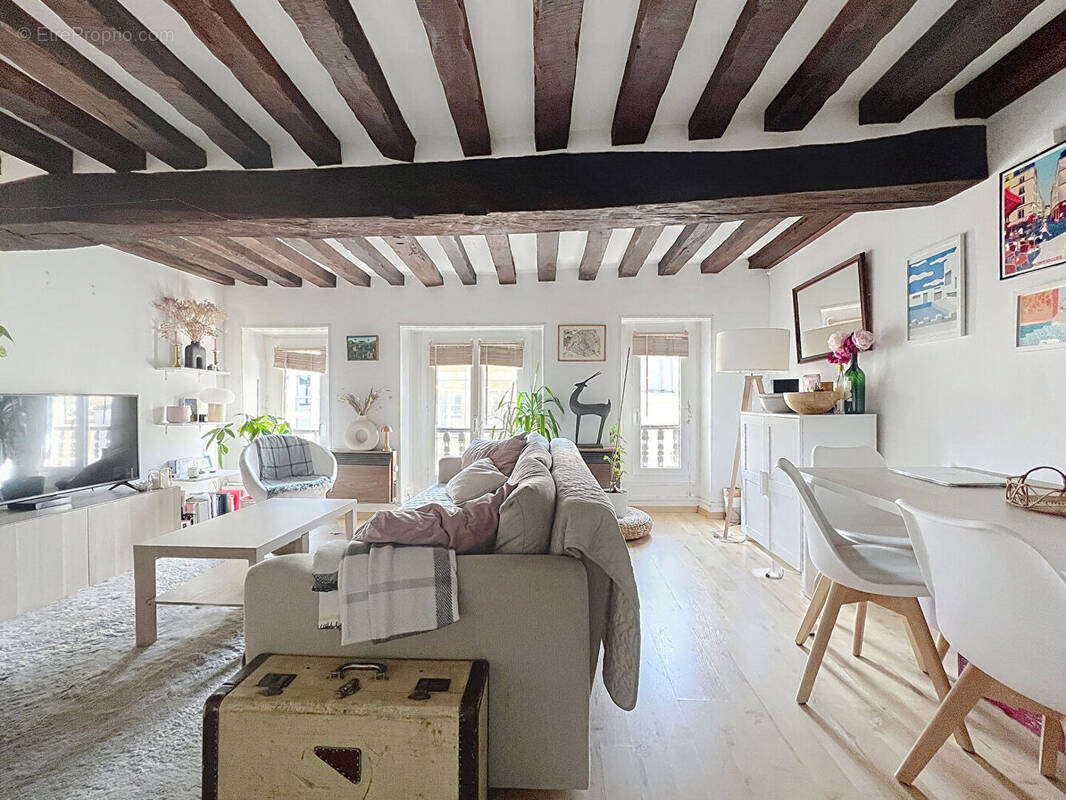 Appartement à PARIS-2E