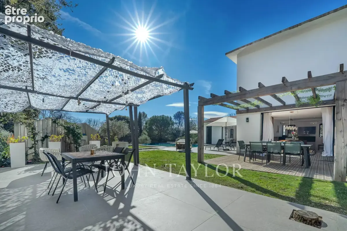 Roquefort les Pins - Villa contemporaine neuve au calme absolu - photo 7
