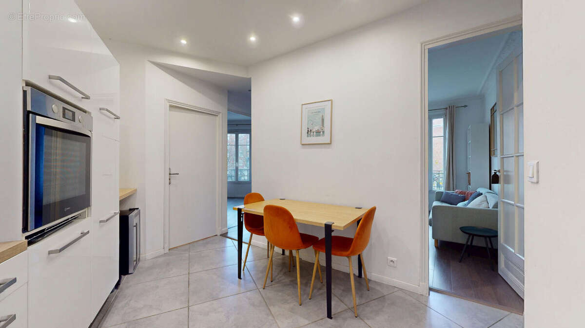 Appartement à PARIS-14E