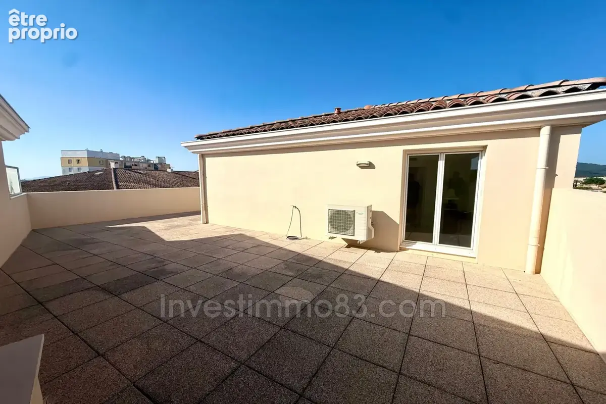 Appartement 83 m² à Hyeres  - photo 6