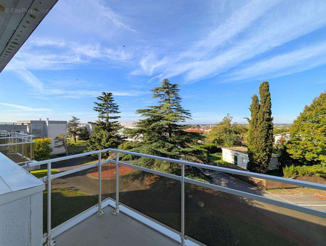 Appartement à COGNAC