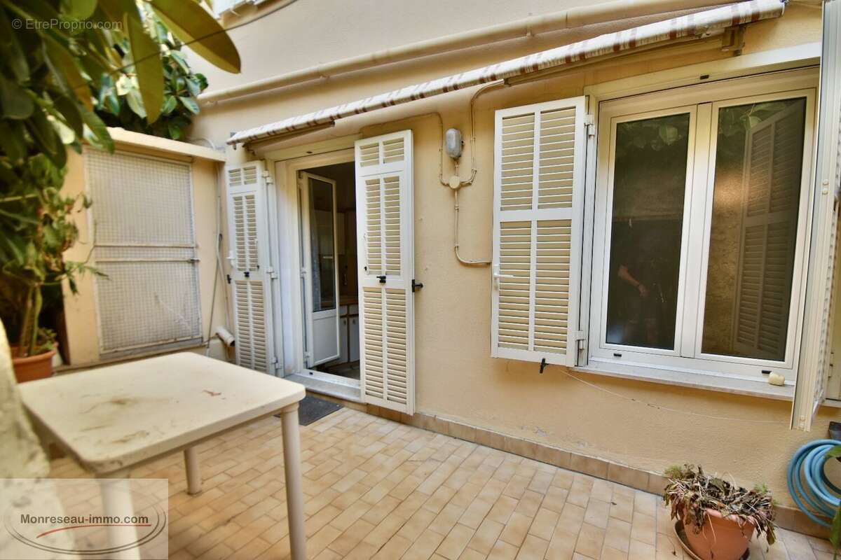 Appartement à CAP-D'AIL