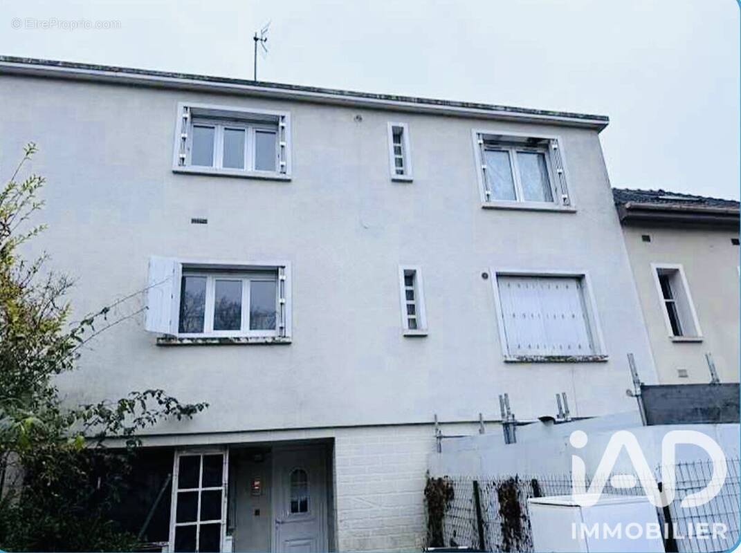 Photo 1 - Appartement à PONTAULT-COMBAULT