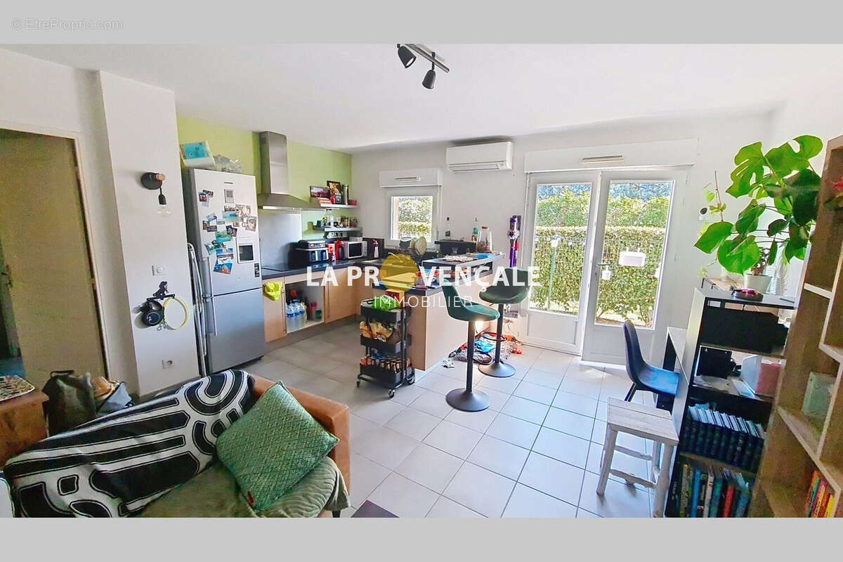 Appartement à TRETS