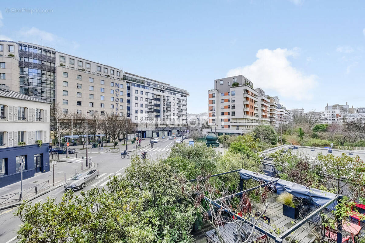 Appartement à PARIS-15E