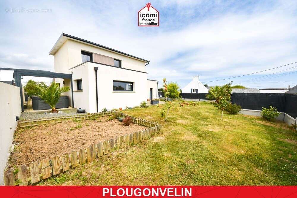 Maison à PLOUGONVELIN