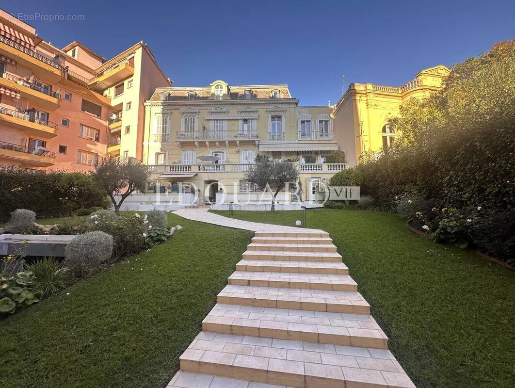 Appartement à MENTON