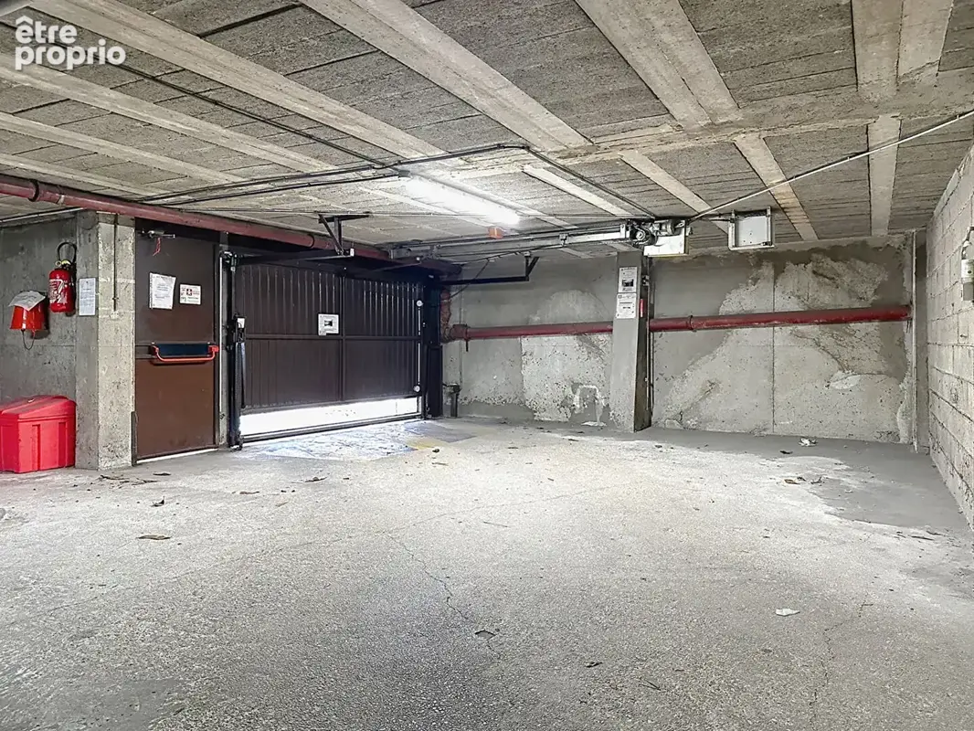 PLACE de parking Rue du CHATEAU - Dijon - photo 5