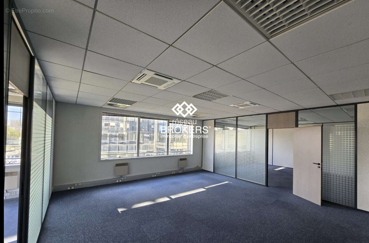 Commerce à VILLEPINTE