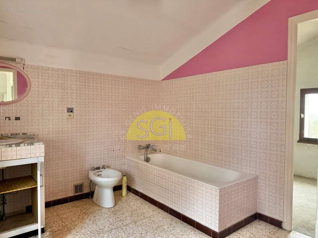 Maison à VILLELONGUE-DELS-MONTS