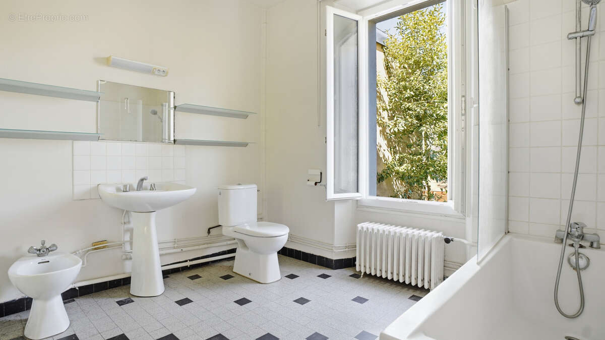 Maison à FONTAINEBLEAU