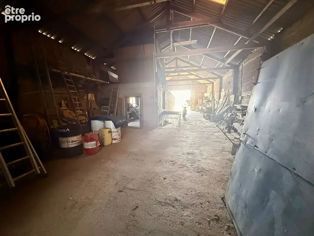 Hangar /atelier fermé de 232 m² - grandes ouvertures  - terrain de 387 m² - rullac saint cirq - photo 17