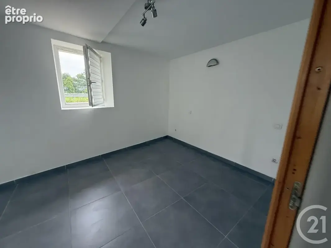 Maison 86 m² à Orthez  - photo 8