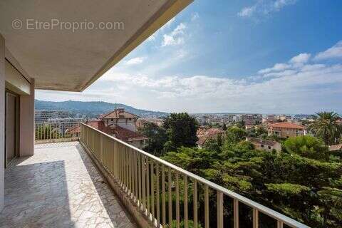 Appartement 86 m² à Cannes  - photo 3