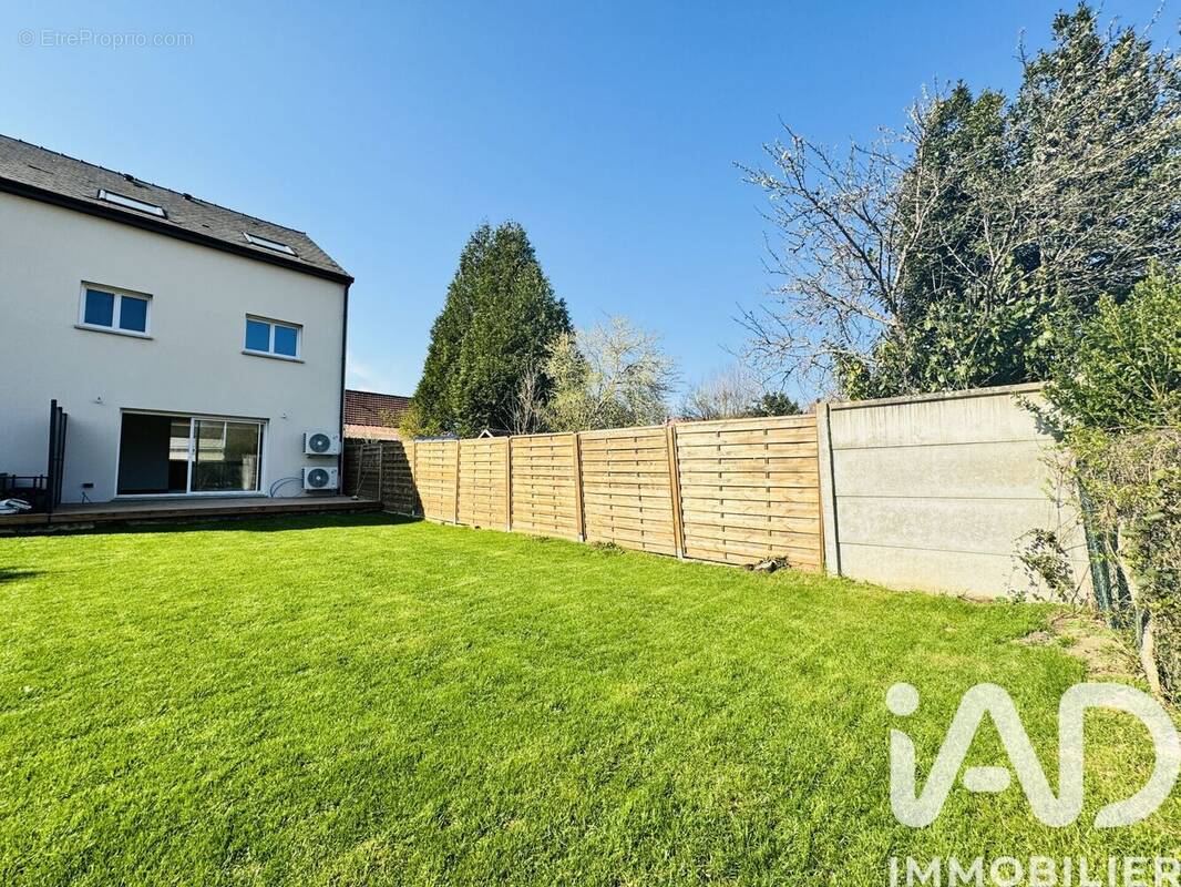 Photo 1 - Maison à PRESLES-EN-BRIE