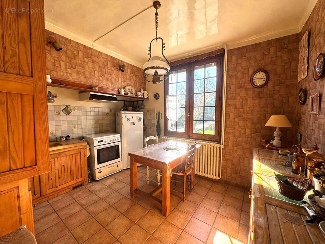 Maison à L'ISLE-SUR-LA-SORGUE