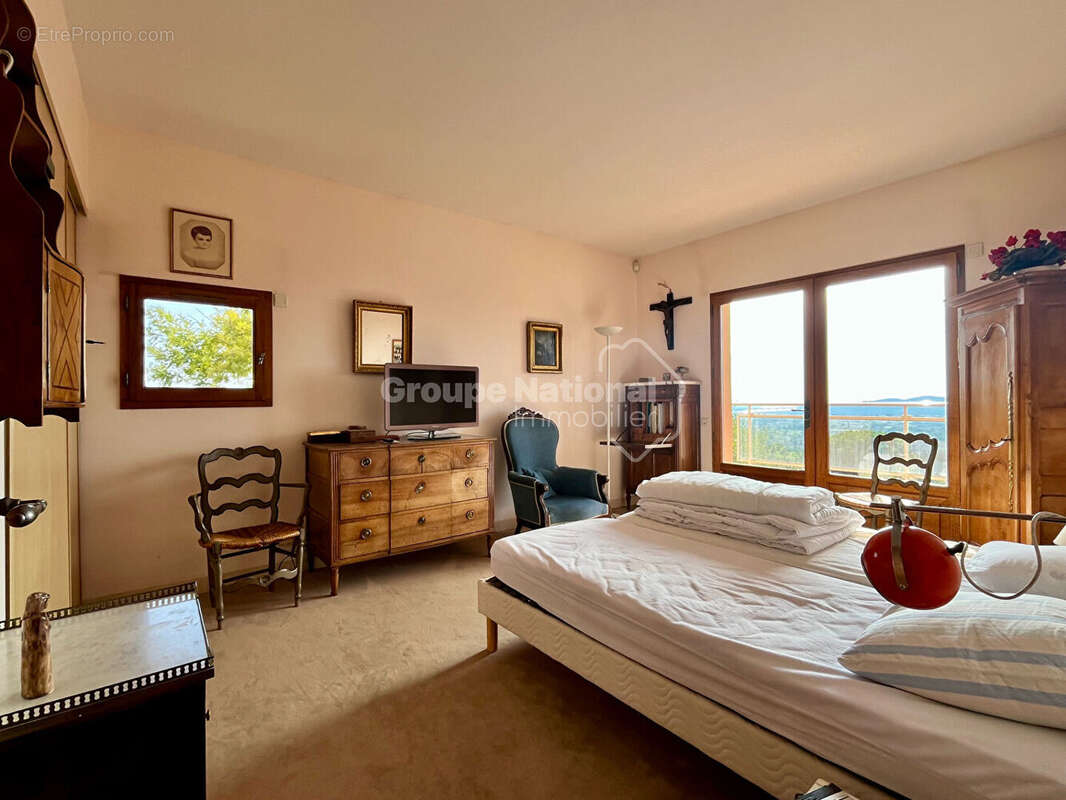 Maison à VILLENEUVE-LES-AVIGNON