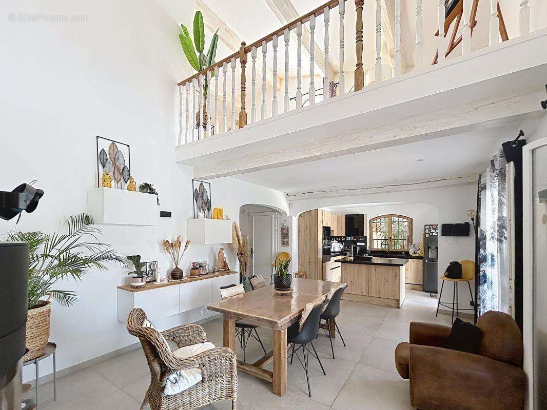 Maison à CAGNES-SUR-MER